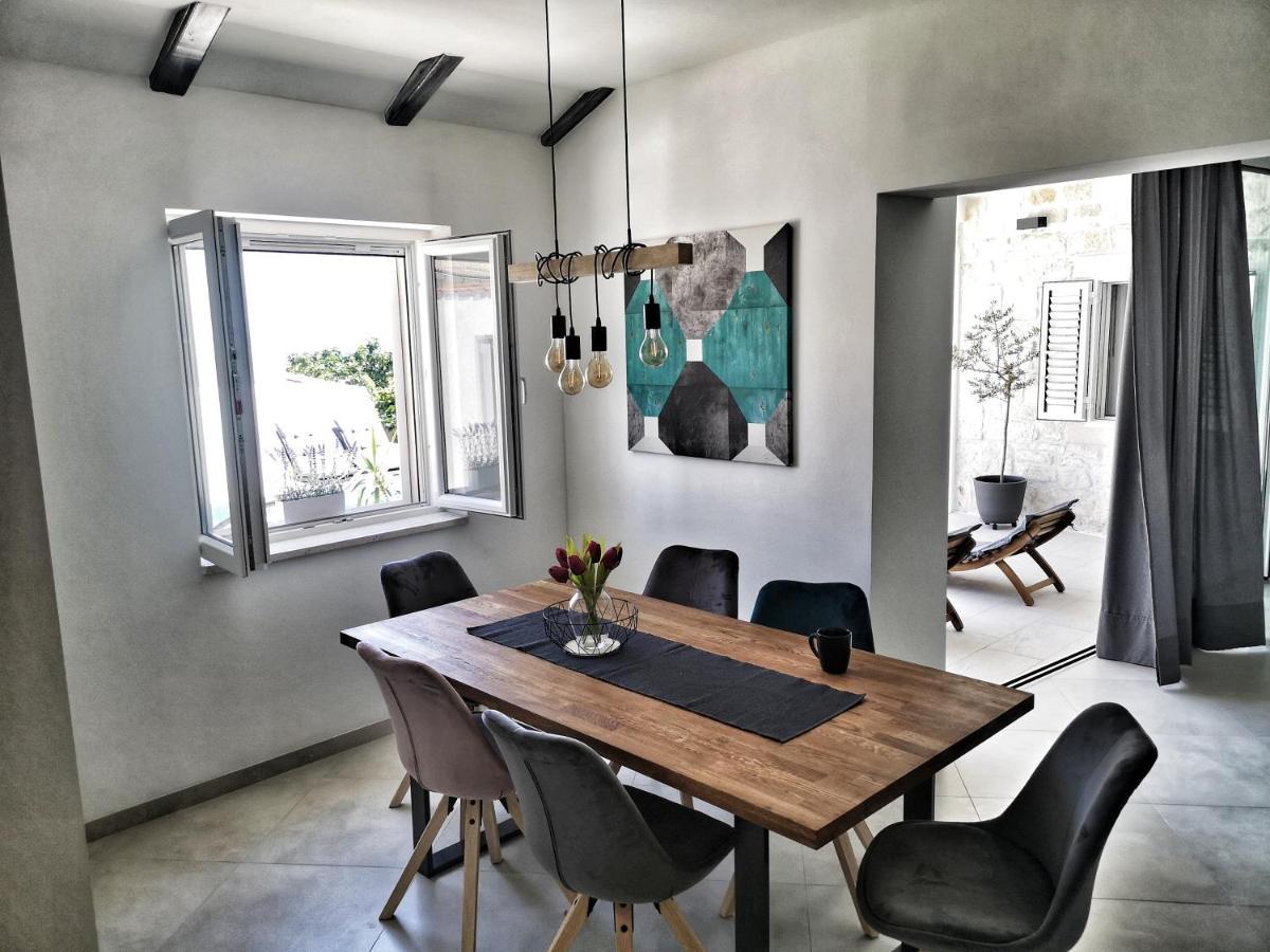 Villa Azzuro Selca  Экстерьер фото
