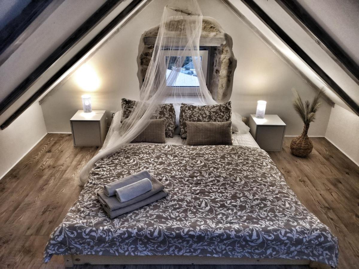 Villa Azzuro Selca  Экстерьер фото